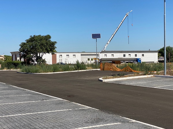 CIAMPINO. FINALMENTE IN COSTRUZIONE IL PRIMO CAPANNONE ARTIGIANALE IN VIA LUCREZIA ROMANA!