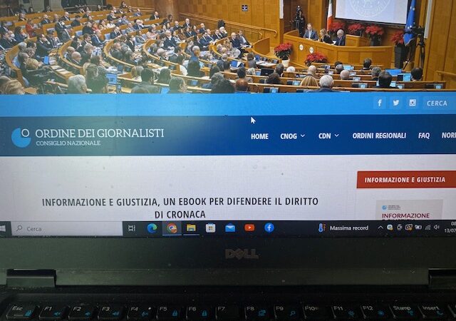 Informazione e giustizia, un ebook per difendere il diritto di cronaca